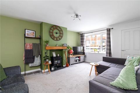 2 bedroom end of terrace house for sale, Aire Grove, Yeadon, Leeds, West Yorkshire, LS19