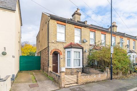 3 bedroom end of terrace house to rent, Siddons Road, Croydon, CR0