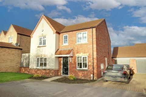 4 bedroom detached house for sale, Welton Low Road, Elloughton