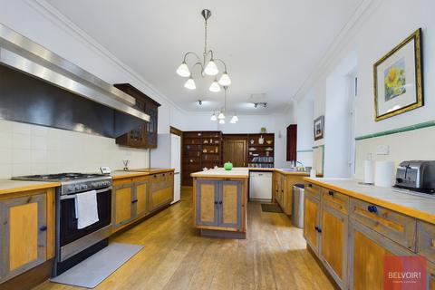 2 bedroom semi-detached house to rent, Newton Road, Mumbles, Swansea, SA3