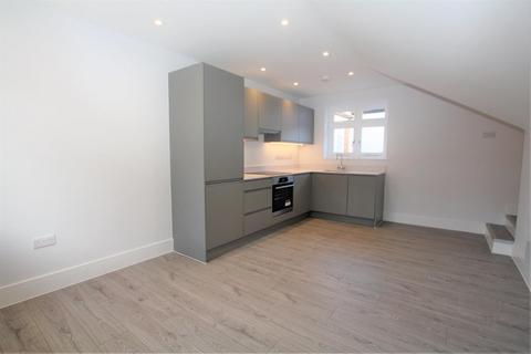 2 bedroom apartment to rent, Ansell Road, Dorking