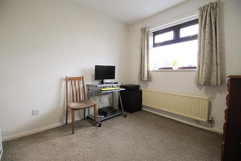 130b Two Trees Lane, Denton, Manchester, M34 7GL