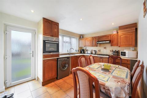 4 bedroom detached bungalow for sale, Charterhouse Avenue, WEMBLEY