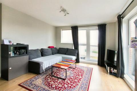 2 bedroom apartment for sale, PARK VIEW ROAD, LEATHERHEAD, KT22