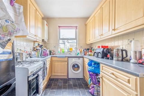 1 bedroom flat for sale, HAMLET COURT ROAD, Westcliff-On-Sea