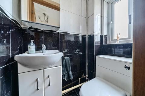 15 Bron Afon, Tircoed Forest Village, Swansea, SA4 9QY
