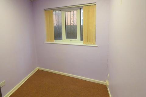 Property to rent, Darkes Lane, Herts EN6