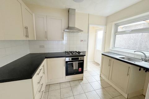 3 bedroom terraced house to rent, Hampton Street, Merthyr Tydfil, CF47