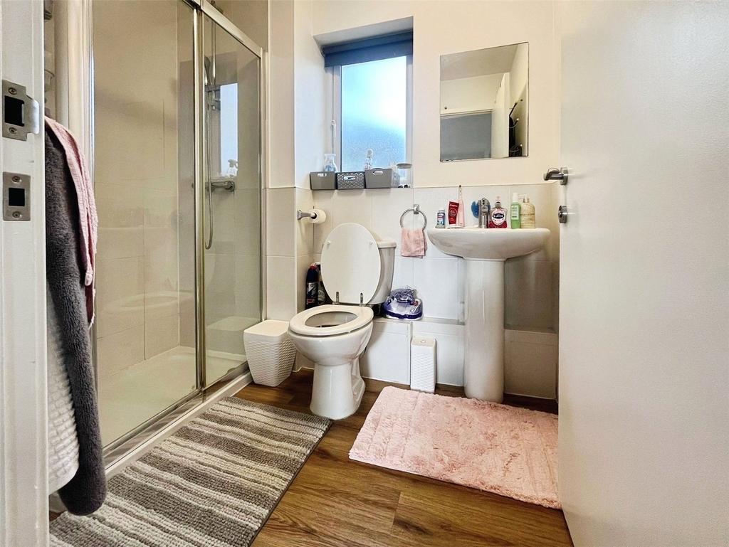 Ensuite