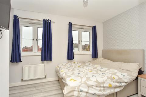 2 bedroom end of terrace house for sale, Haffenden Avenue, Sittingbourne, Kent