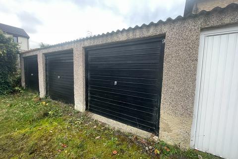 Garage to rent, Staveley Court, Bingley BD16