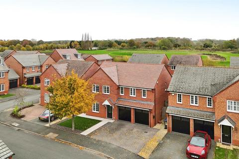 5 bedroom detached house for sale, Brackley Crescent, Warwick