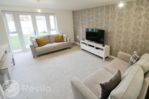 3 bedroom semi-detached house to rent, Millrace Close, Rochdale, OL11