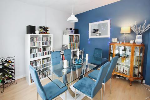 111 Ashkirk Drive, Glasgow, G52 1JZ