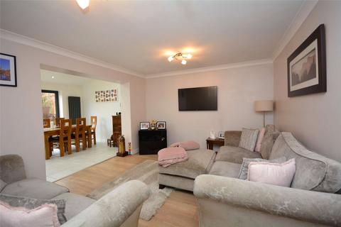 4 bedroom detached house for sale, Stumps Close, Wakefield, West Yorkshire