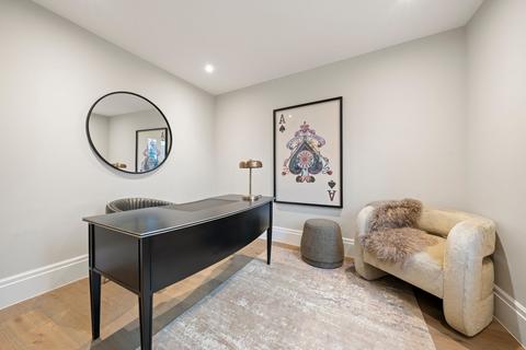 82 Ditton Hill Road, Long Ditton, Surbiton, KT6 5JD