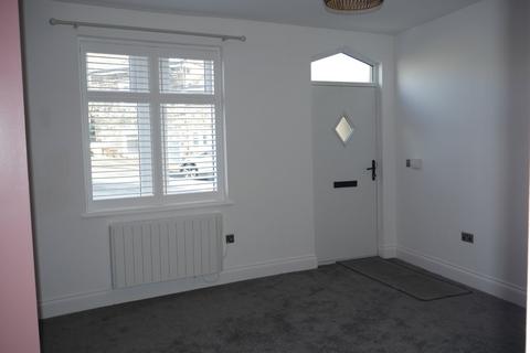 2 bedroom terraced house to rent, Lower Lane, Gomersal, Cleckheaton, West Yorkshire, BD19