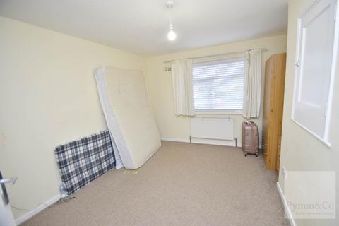 3 bedroom semi-detached house to rent, The Avenues, Norwich NR4