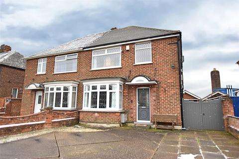 3 bedroom semi-detached house for sale, Queen Mary Avenue, Cleethorpes DN35