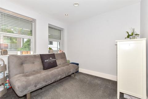 2 bedroom end of terrace house for sale, Horn Street, Seabrook, Kent