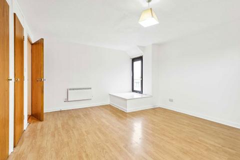 1 bedroom flat to rent, Wapping High Street, London E1W