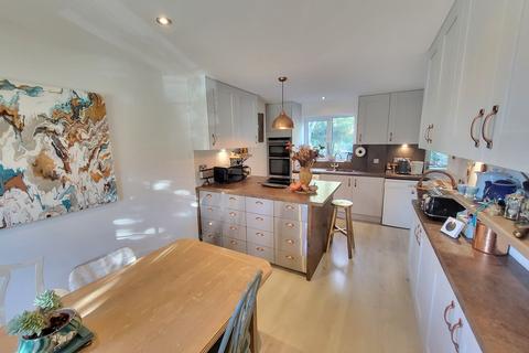 3 bedroom detached house for sale, Hargreaves Nook, Blakelands, Milton Keynes