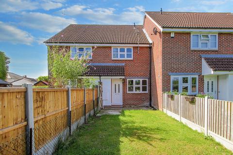 1 bedroom terraced house to rent, Arundel Way, Billericay