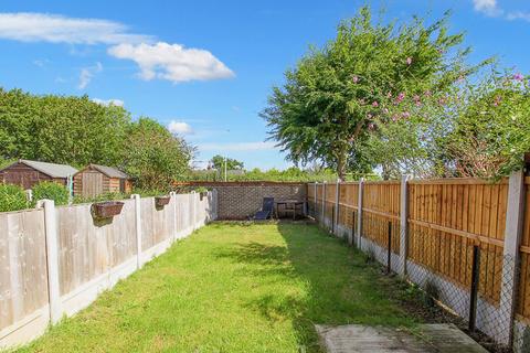 1 bedroom terraced house to rent, Arundel Way, Billericay