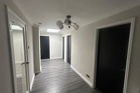 8 Fetherston Grange, Lapworth, Solihull, B94 6PX