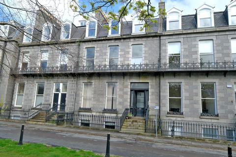 2 bedroom flat for sale, Queens Gardens, Aberdeen AB15