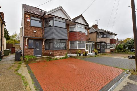 4 bedroom semi-detached house for sale, Southend Road, Woodford Green, Essex