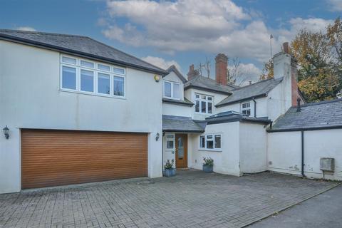 4 bedroom house for sale, Hatch Road, Pilgrims Hatch, Brentwood