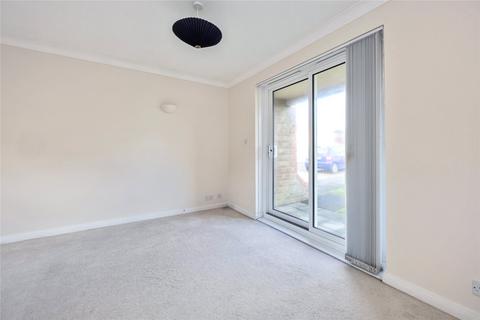 2 bedroom flat for sale, The Gilberts, Harsfold Road, Rustington, Littlehampton, BN16