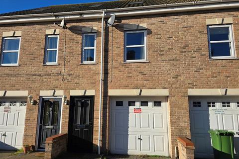 3 bedroom terraced house for sale, Back Chapel Lane, Gorleston