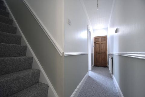 2 bedroom end of terrace house to rent, Lugley Street, Newport PO30