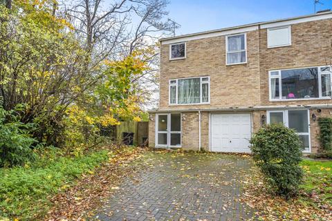 3 bedroom end of terrace house for sale, Cornford Close, Bromley