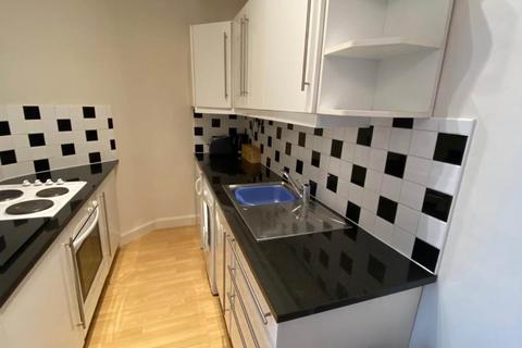 1 bedroom house to rent, Wheatfield Street, Edinburgh,