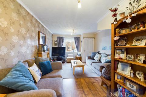 2 bedroom semi-detached house for sale, The Furrows, Eastfield, Scarborough