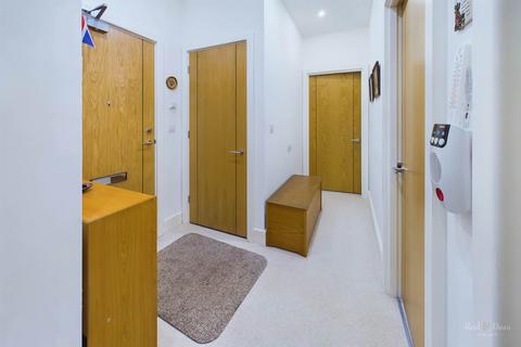 2 bedroom retirement property for sale, Jevington Gardens, Eastbourne