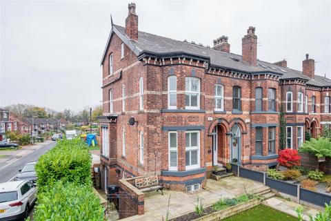 4 bedroom terraced house for sale, Worsley Road, Swinton, Manchester