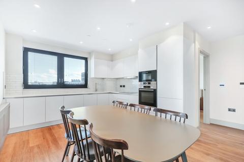 2 bedroom flat to rent, Ashley Road, London, N17