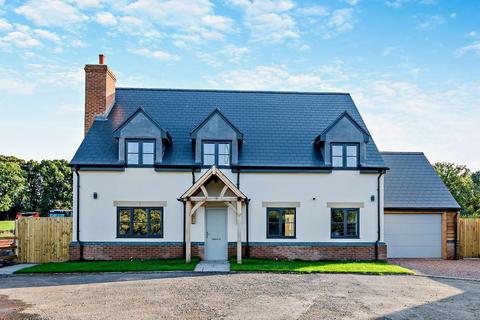 4 bedroom detached house for sale, Gorsley, Ross-on-Wye, Herefordshire, HR9