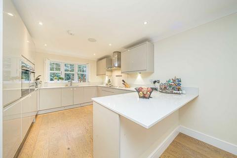 5 bedroom detached house for sale, Oakington Close, Sunbury-On-Thames TW16