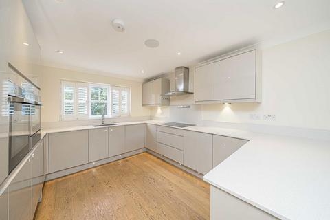 9 Oakington Close, Sunbury-on-thames, TW16 5AL