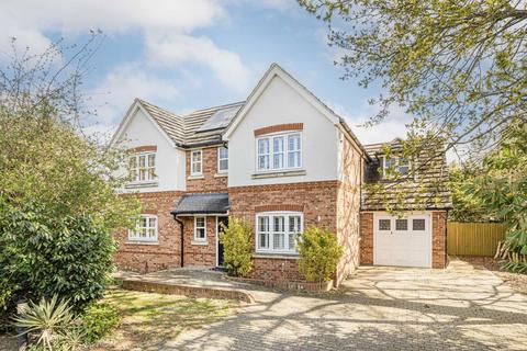 9 Oakington Close, Sunbury-on-thames, TW16 5AL