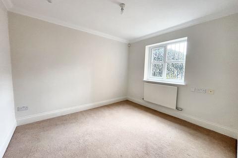 4 bedroom end of terrace house to rent, Lower Brook Lane, Manchester M28