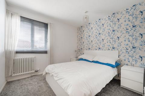1 Devitt Close, Reading, RG2 8EF