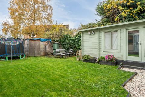 1 Devitt Close, Reading, RG2 8EF