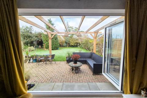 3 bedroom detached bungalow for sale, West Meads, Bognor Regis