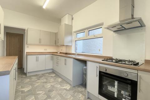 3 bedroom terraced house to rent, Old Chapel Street, Stockport, Cheshire, SK3